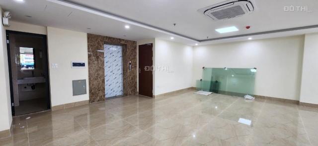 Mặt phố Khuất Duy Tiến, Thanh Xuân 120m2, giá: 69 tỷ, 9 tầng, mt: 7.2m, cho thuê 200 triệu