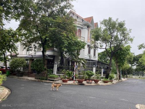 Bán nhà biệt thự SADACO khu ven sông gần trường học RMIT Q.7 (239.5m2) 41 tỷ Lh. 0918 481 296