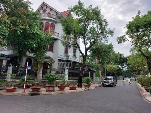 Bán nhà biệt thự SADACO khu ven sông gần trường học RMIT Q.7 (239.5m2) 41 tỷ Lh. 0918 481 296
