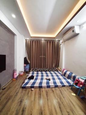 Bán Nhà Quận Đống Đa, Ngõ Rộng, ở Ngay, Tặng Nội Thất, 36m x5 tầng.MT3,7m. 4,19 tỷ