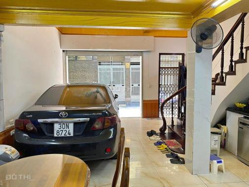 Nguyễn Văn Huyên - Dt 70m - Mt 4.5m - Gara ô tô 7 chỗ - Ô Chờ TM - Nhà đẹp - Giá 11.5 tỷ