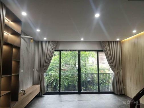 Nguyễn Văn Huyên - Dt 70m - Mt 4.5m - Gara ô tô 7 chỗ - Ô Chờ TM - Nhà đẹp - Giá 11.5 tỷ