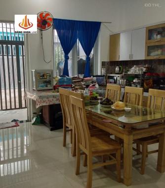 Ngộp - Mặt tiền 3 tầng P. Linh Đông gần Phạm Văn Đồng DT 154m2 ngang 5 vừa ở vừa làm VP giá tốt