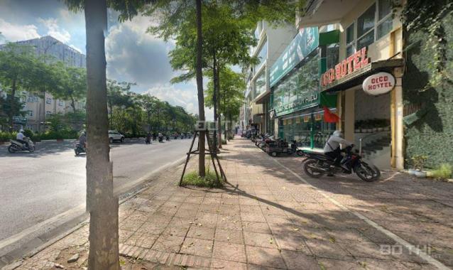 Cần sang tên nhà mặt phố Ô Chợ Dừa - Đống Đa. dt 81m2, mặt tiền 6m, sổ vuông nở hậu, giá bán nhanh
