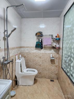Chính chủ Bán nhà Bùi xương trạch, Oto tránh, KD sầm uất, DT: 50m2, 5 tầng, MT: 5,5m, giá 7,6 tỷ