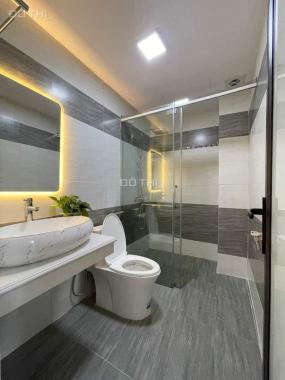 Nhà đẹp Khúc Thừa Dụ - Dt 68m - Mt 5.8m - Ngõ thông ô tô - Kinh doanh khủng - Giá 12.9 tỷ