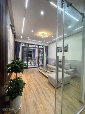 Nhà đẹp Khúc Thừa Dụ - Dt 68m - Mt 5.8m - Ngõ thông ô tô - Kinh doanh khủng - Giá 12.9 tỷ