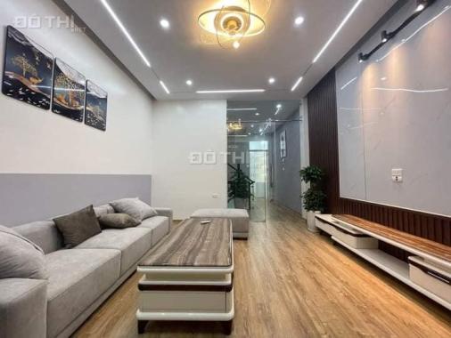 Nhà đẹp Khúc Thừa Dụ - Dt 68m - Mt 5.8m - Ngõ thông ô tô - Kinh doanh khủng - Giá 12.9 tỷ