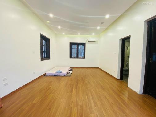 Biệt thự Tô Ngọc Vân, Tây Hồ, lô góc, 200m2 x 4 tầng, Mt 15m. hạ chào 12,1 tỷ. giá mới 65.9 tỷ.