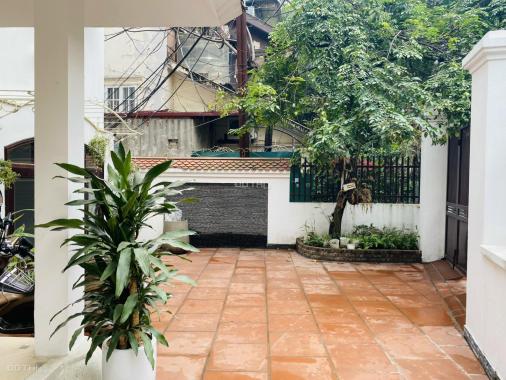 Biệt thự Tô Ngọc Vân, Tây Hồ, lô góc, 200m2 x 4 tầng, Mt 15m. hạ chào 12,1 tỷ. giá mới 65.9 tỷ.