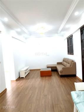 Cần bán gấp căn hộ chung cư C5 mặt đường Nguyễn Cơ Thạch 80m2, 2PN, tặng full nội thất, hơn 2.5 Tỷ