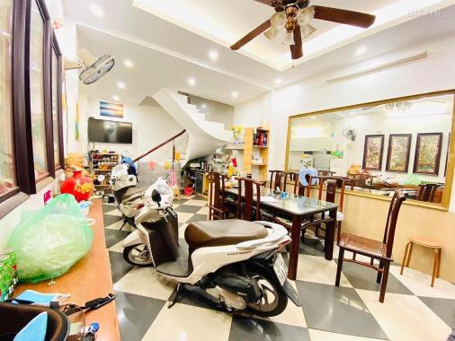 Bán Nhà Phố Lương Đình Của- Quận Đống Đa. 4 chỗ đỗ cửa. 32m x4 tầng.MT3,4. 4,x tỷ