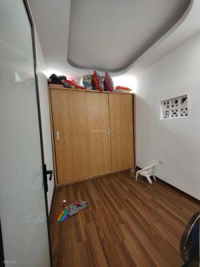 Nhà đẹp long lanh ngõ 515 Hoàng Hoa Thám, giá 2.8 tỷ, 28m2x3T, ở luôn, ảnh thật