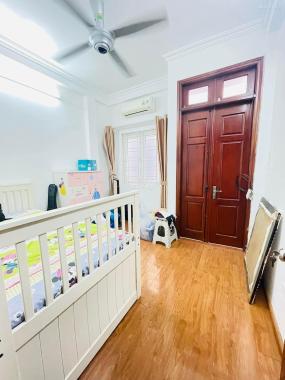 Chính chủ bán nhà đẹp ở ngay, tặng nội thất 37m, 4 tầng, giá 4,25 tỷ
