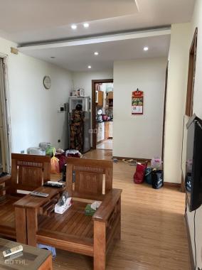 Bán CHCC toà CT4 Trung Văn Hancic Tố Hữu, sát trường Olympia 72m, 2PN, 2.2 tỷ