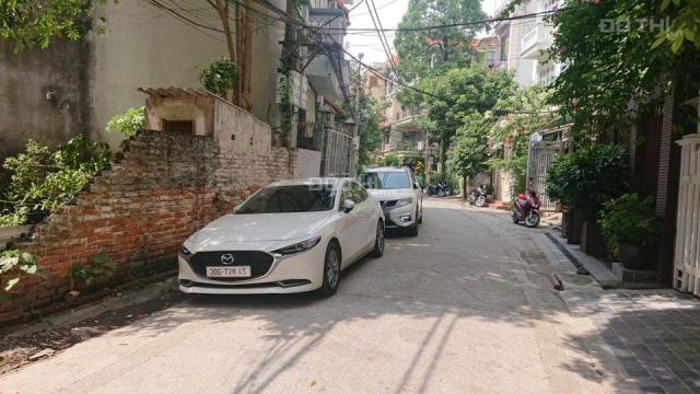 MẢNH ĐẤT VÀNG PHỐ ĐỘI CẤN - TRUNG TÂM BA ĐÌNH - Ô TÔ TRÁNH NHAU