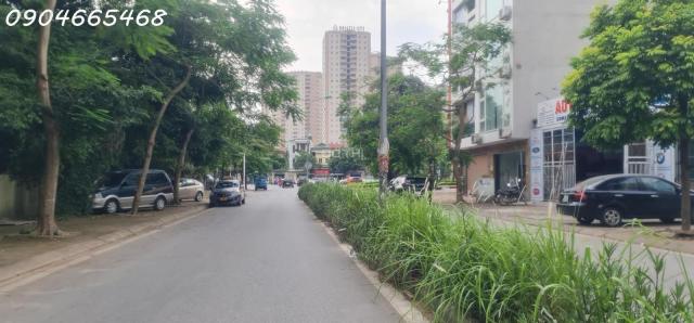 BÁN NHÀ MẶT PHỐ CỔ LINH, LONG BIÊN, VỈA HÈ THÊNH THANG, KINH DOANH ĐA DẠNG.