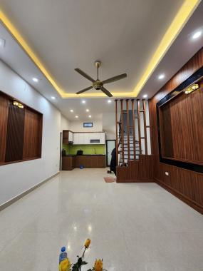 Bán nhà phố Đại La,45m2, 4 tầng, MT 5m, xe ba gác đỗ cửa, nhỉnh 7 tỷ vào việc