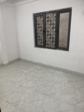 Bán nhà riêng tại Đường Thạch Bàn, Phường Thạch Bàn, Long Biên, Hà Nội diện tích 30m2 giá 2200 Tr