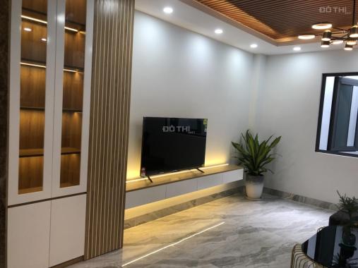Siêu phẩm Gò Vấp: Bán nhà 6 tầng, 6PN, 8WC, thang máy, giá chỉ 11.5 tỷ!