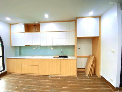 Cần bán gấp nhà phố Võ Chí Công 40m2, 6T, thang máy, nhà mới đep lung linh về ở ngay, hơn 5 tỷ