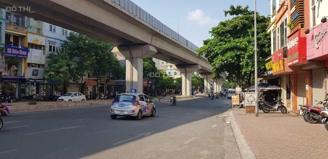Tôi có nhà mặt phố cần bán tại Yên Lãng, dt 72m2, 8 tầng, mặt tiền 6.9m, cần bán trong tháng 8