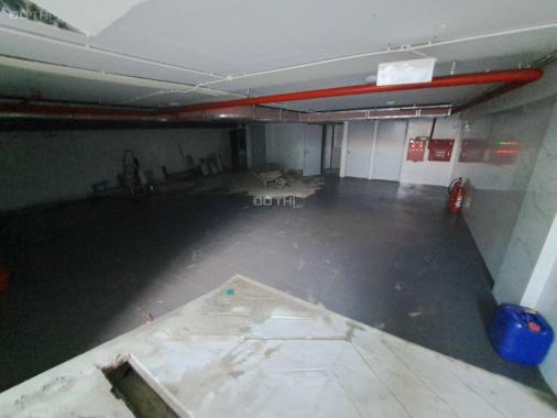 Mặt phố Phạm Văn Đồng, Cầu Giấy, 190m2, nhỉnh 100 tỷ, 9 tầng, mt: 11m, cho thuê 500 triệu/tháng.