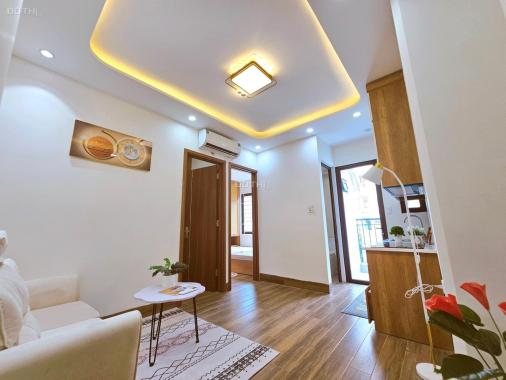 Chính chủ bán chung cư Hào Nam - Cát Linh - Ô Chợ Dừa, ngõ hai ô tô tránh nhau, lô góc