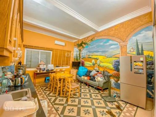 Bán nhà 37m2 phố nguyễn đình thi  view hồ tây