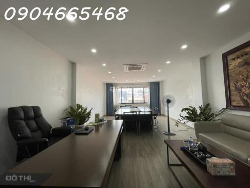 Bán tòa nhà Văn phòng 6 tầng thang máy mặt phố Nguyễn Văn Cừ, quận Long Biên.