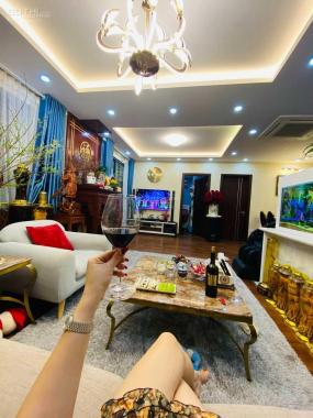 Bố mẹ mình chuyển nhà nên cần bán 2 căn hộ An Bình City, một căn giá 3,6 tỷ và một căn giá 3,85 tỷ