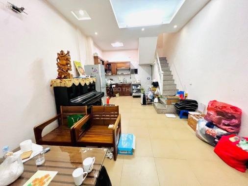 Bán nhà riêng tại Phố Đại La, Phường Ô Chợ Dừa, Đống Đa, Hà Nội diện tích 50m2