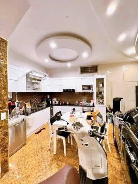 Bán nhà phân lô Dương Quảng Hàm, oto vào nhà, ở sướng, 60m2, mặt tiền rộng, nhỉnh 10 tỷ
