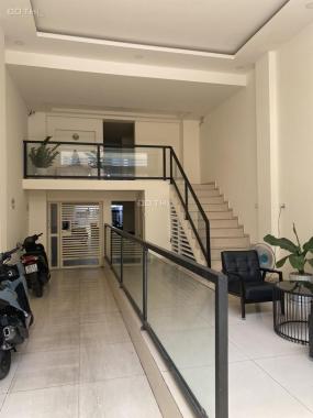 Bán CHDV ngay chợ Rạch Ông phường 2 , quận 8 DT : 5x22m