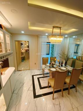 Bán gấp tòa nhà 6 tầng 2 MT đường Hưng Phú Quận 8