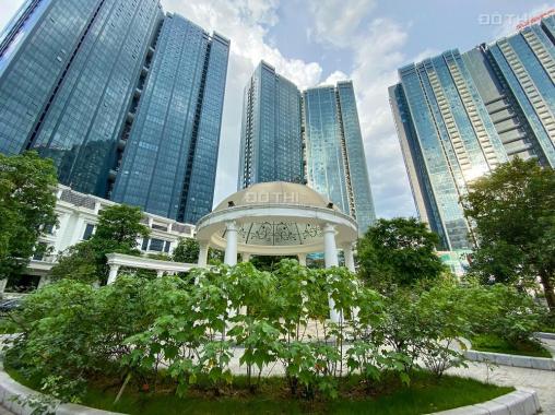 Cho thuê căn góc 3 phòng ngủ dự án Sunshine City, tầng trung, ban công hướng Nam