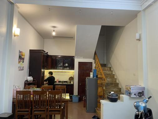 CHO THUÊ NGUYÊN CĂN- NGÕ Ô TÔ- ĐẠI ĐỒNG HOÀNG MAI- 5T- 10TR