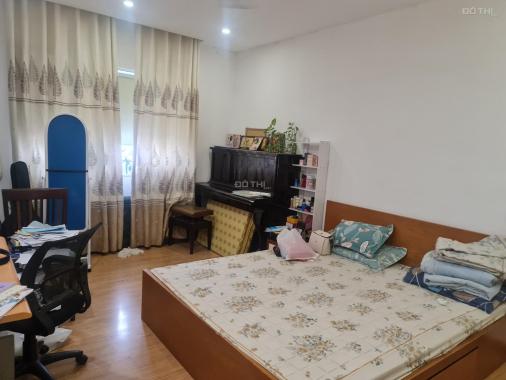 Chính chủ bán gấp căn góc chung cư 102 Thái Thịnh, Đống Đa 114.4m, 3pn, 4.7 tỷ