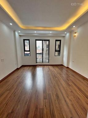 Bán gấp nhà Tây Sơn – 5 Tầng – 6 ngủ - chỉ 5.6 tỷ, có gara ô tô