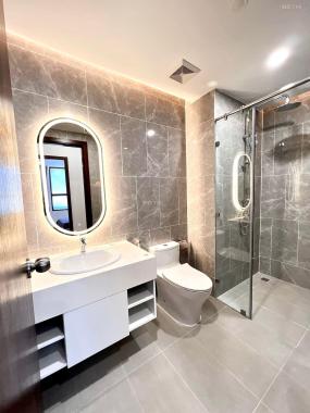 Căn hộ cao cấp CT1 Riverside Luxury 2PN-2WC, đầy đủ nội thất, tầng view thoáng.