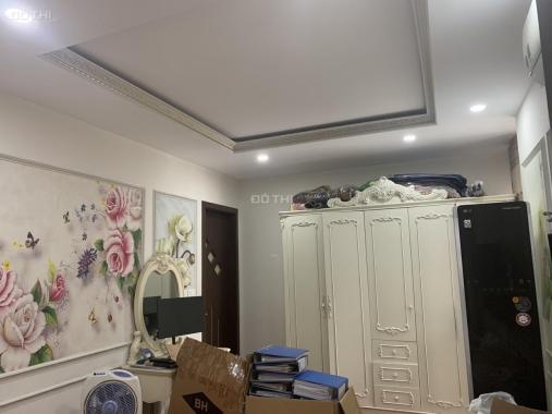 Siuuuuu cấp căn hộ full nội thất 3 phòng ngủ diện tích 82.8m2 với chỉ 4.6 tỉ VND!!