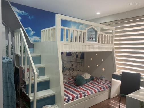 Siuuuuu cấp căn hộ full nội thất 3 phòng ngủ diện tích 82.8m2 với chỉ 4.6 tỉ VND!!