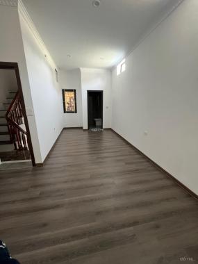 NHÀ MỚI 10M RA MP TÂN ẤP 37M 5 TẦNG MT 7M 3.5 TỶ NGÕ 3 GÁC NÔNG RỘNG , SỔ ĐỎ VUÔNG  0986073333