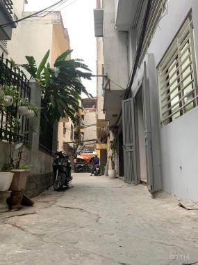 Bán nhà mặt ngõ trung tâm Cầu Giấy 45m2 7 tầng tháng máy, cách ô tô 5m, vừa ở vừa kinh doanh.