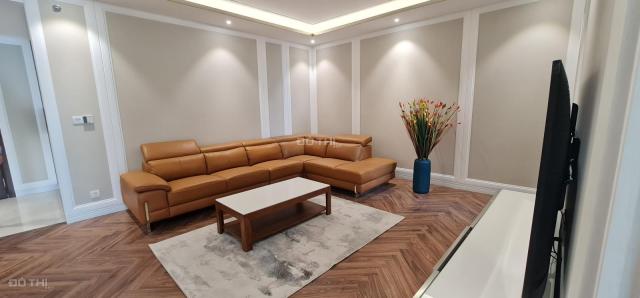 Cho thuê chung cư Kingpalace 108 Nguyễn Trãi 3 pn full đồ 26tr LH:0966.915.990