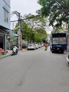 Cần bán nhà Kim Đồng-Giáp Bát, 35m2 x 6T 4 phòng ngủ đẹp, ô tô gần, ở ngay. Giá 3,5 tỷ