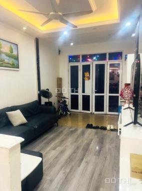 Bán nhà ngõ bờ sông Kim Đồng-Trương Định, 45m2 x 4T đẹp, ô tô đỗ cửa, căn góc. Giá 4,2 tỷ