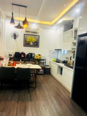 Bán nhà ngõ bờ sông Kim Đồng-Trương Định, 45m2 x 4T đẹp, ô tô đỗ cửa, căn góc. Giá 4,2 tỷ