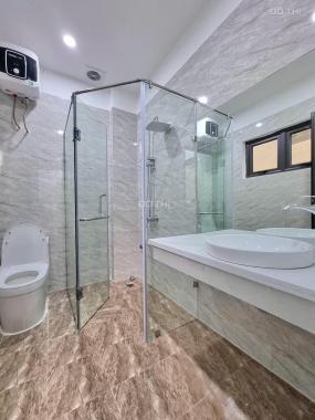 Bán nhà Nguyễn Chí Thanh, Nguyễn Công Hoan, Ngoch Khánh, Ba Đình 40m2 xây 6 tầng thang máy