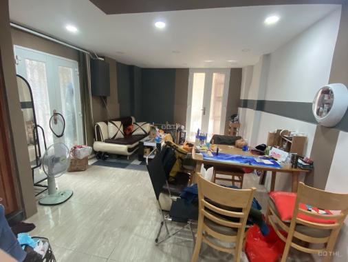 Bán nhà hẻm Trần Hưng Đạo, Quận 1, kế bên siêu thị Mỹ, gần Bùi Viện.